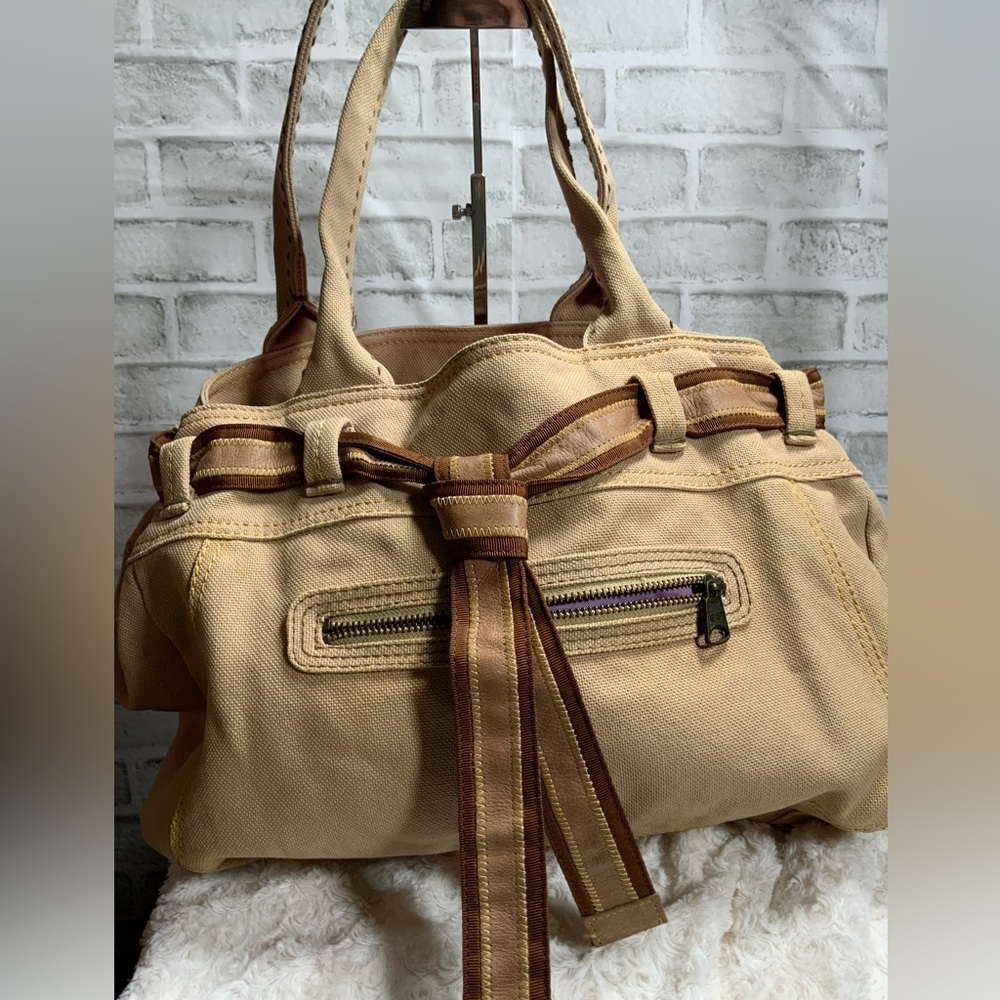 GAP LARGE and in charge Cream Canvas Shoulder Bag with Brown Accents